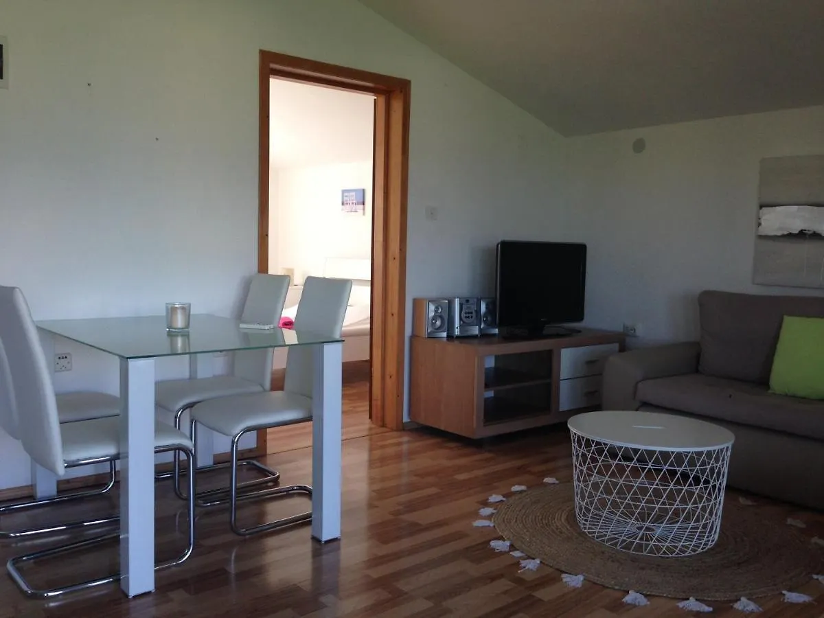 Olive Garden Apartments Krk Brzac